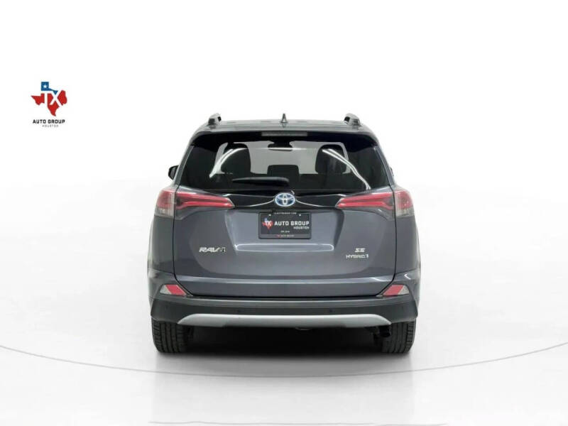 2017 Toyota RAV4 Hybrid SE