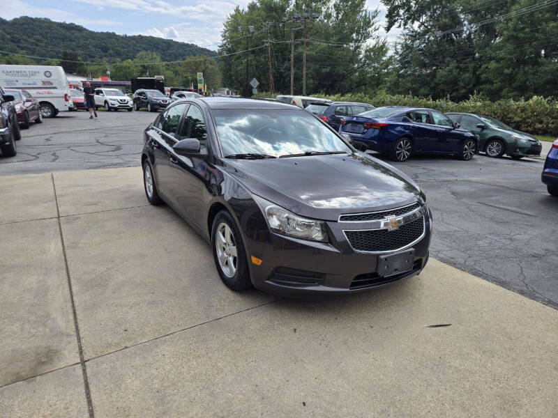 2014 Chevrolet Cruze 1LT photo 2