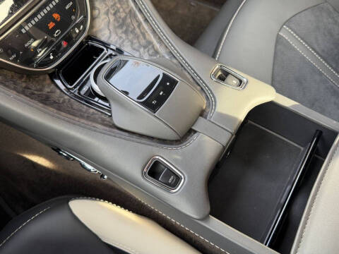 2023 Aston Martin DB11 Volante