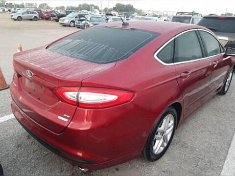 2016 Ford Fusion SE