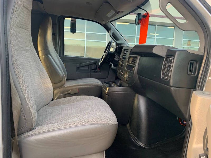 2016 Chevrolet Express 2500