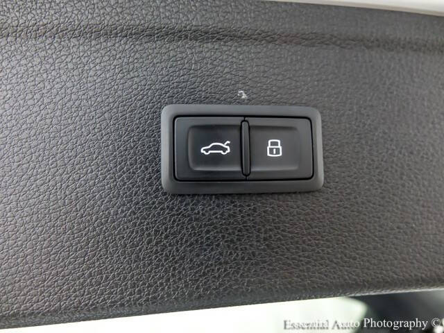 2022 Audi SQ5 3.0T quattro Premium Plus