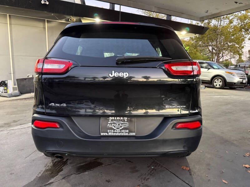 2014 Jeep Cherokee Sport