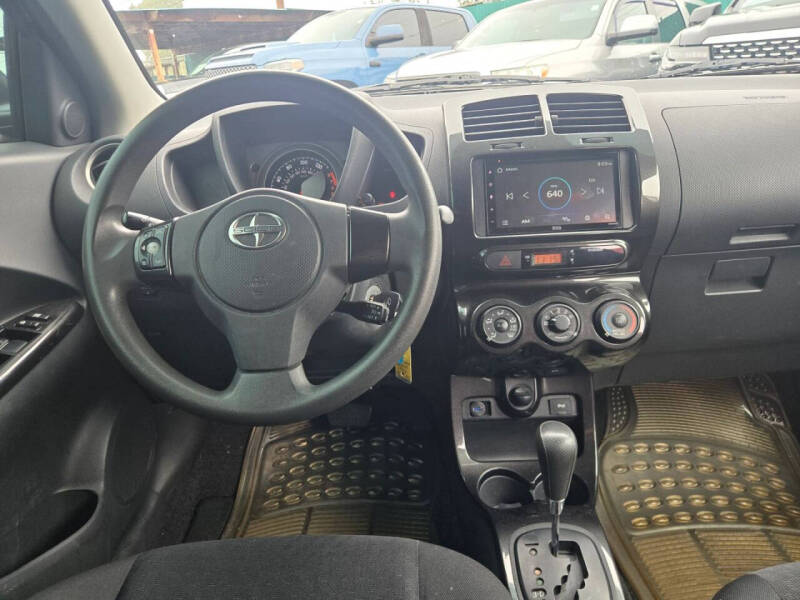 2009 Scion xD