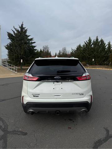 2020 Ford Edge Titanium