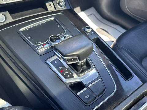 2020 Audi Q5 quattro Premium Plus 45 TFSI