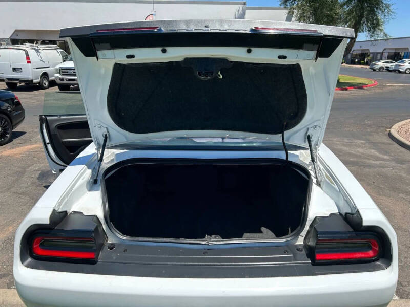 2015 Dodge Challenger SXT