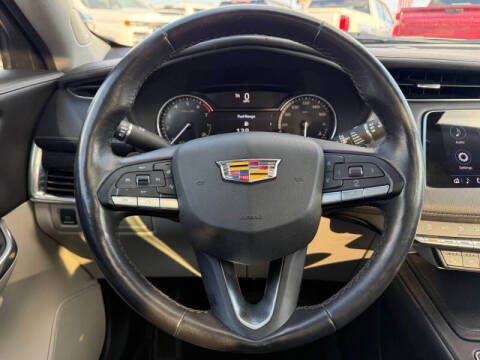 2021 Cadillac XT4 Premium Luxury