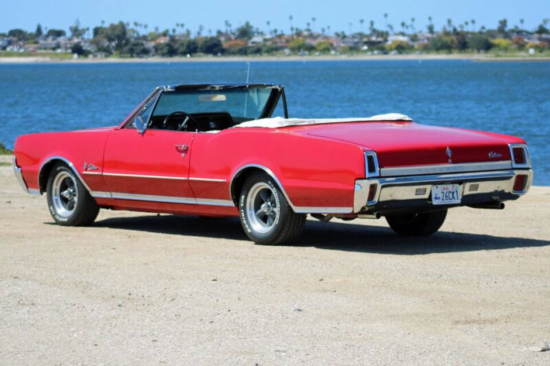 1967 Oldsmobile Cutlass Supreme