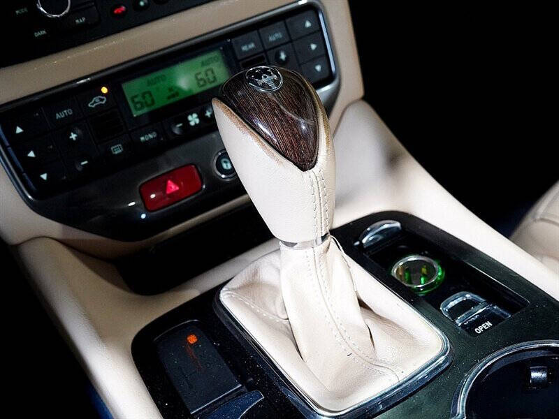2014 Maserati GranTurismo 41