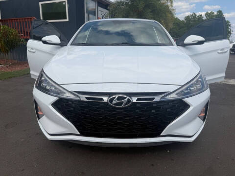 2020 Hyundai Elantra Sport