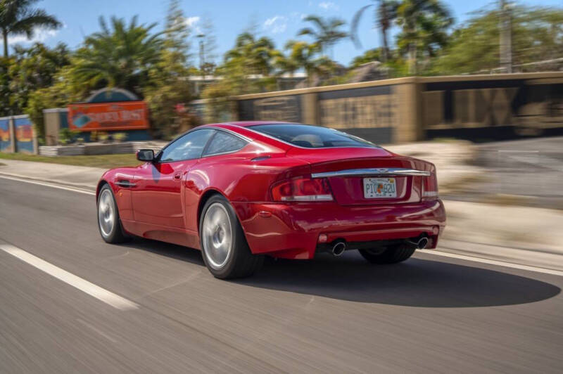 2002 Aston Martin Vanquish