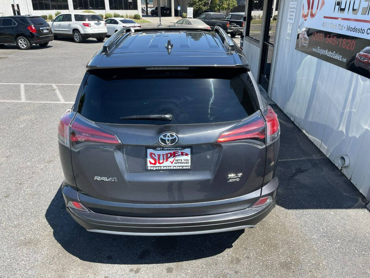 2018 Toyota RAV4 for sale at Super Auto Sales Modesto in Modesto, CA