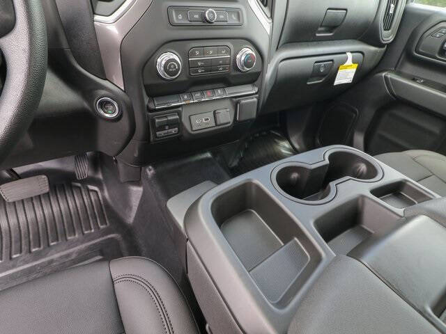 2025 GMC Sierra 2500HD Pro