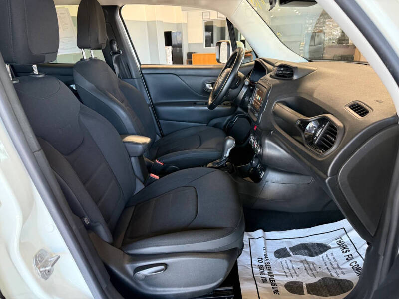 2017 Jeep Renegade Altitude