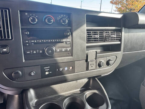 2017 Chevrolet Express LS 2500