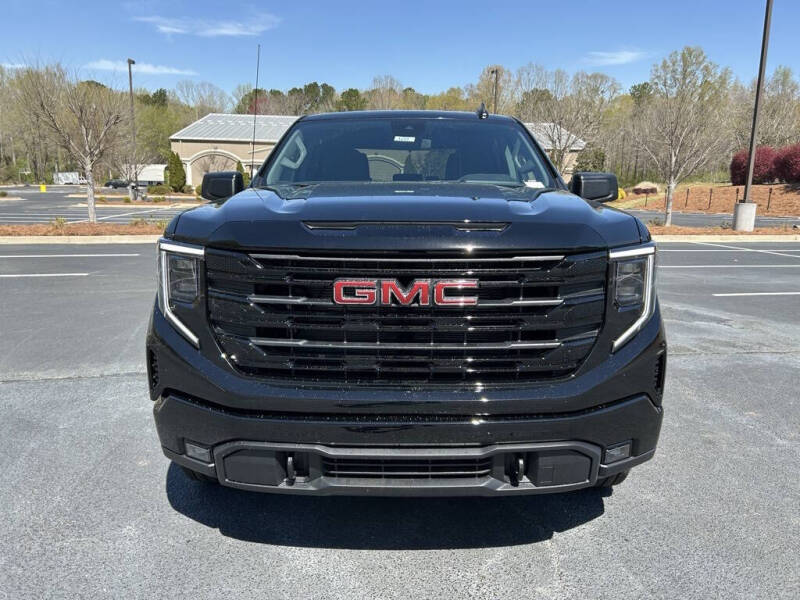 2025 GMC Sierra 1500 Elevation