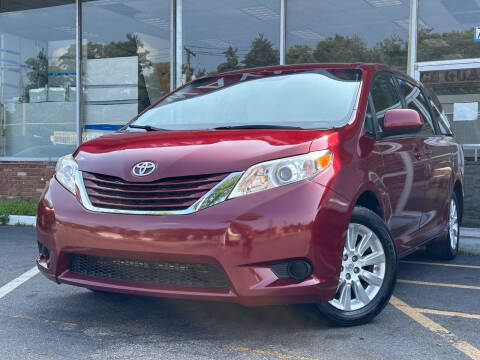2015 Toyota Sienna for sale at MAGIC AUTO SALES in Little Ferry NJ