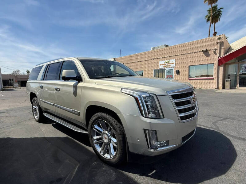 2017 Cadillac Escalade ESV Luxury