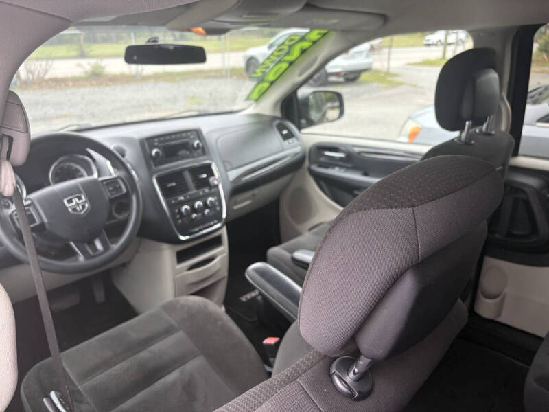 2017 Dodge Grand Caravan SE