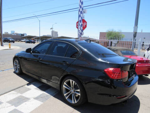 2012 BMW 3 Series 328i