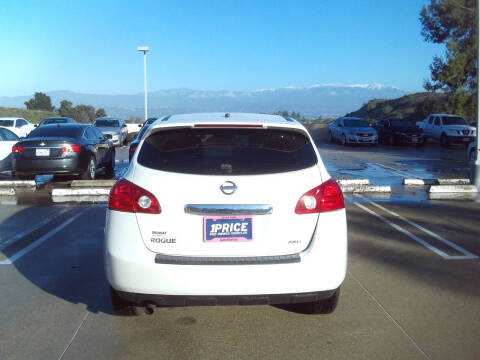 2011 Nissan Rogue S Krom