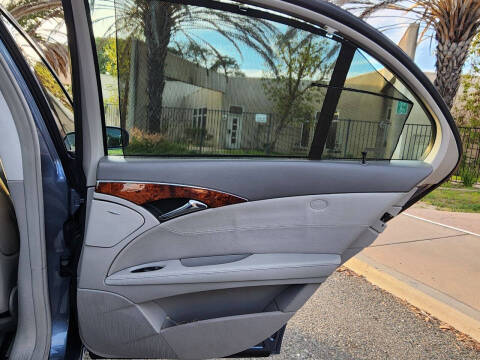 2005 Mercedes-Benz E-Class E 320