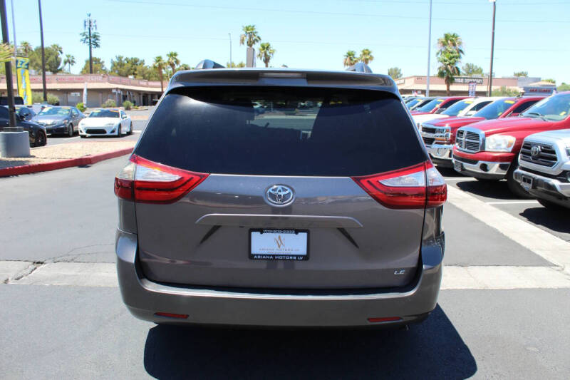 2017 Toyota Sienna