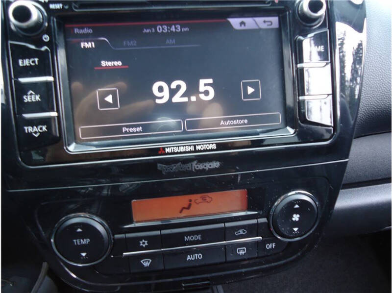 2018 Mitsubishi Mirage SE