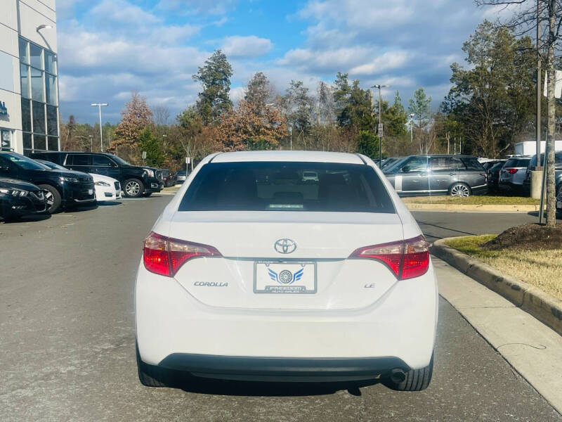 2017 Toyota Corolla LE photo 7