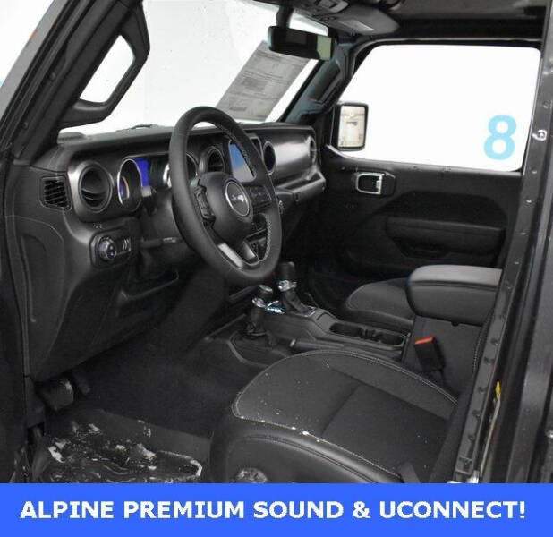 2023 Jeep Gladiator Sport