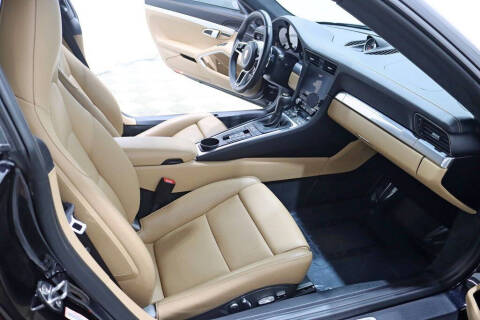 2017 Porsche 911 Carrera 4S