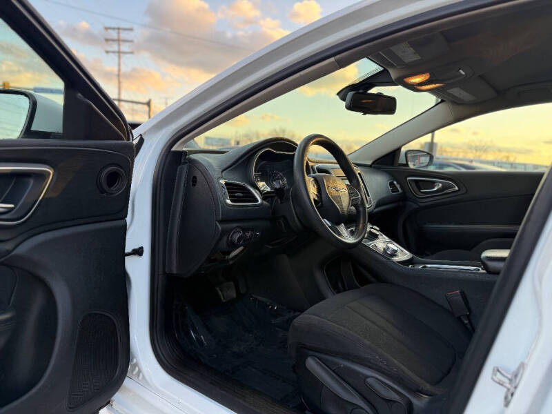 2015 Chrysler 200 Limited