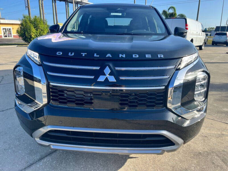2026 Mitsubishi Outlander SE