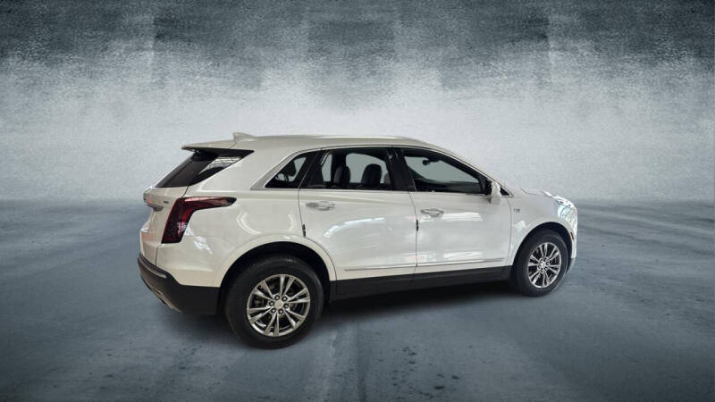 2022 Cadillac XT5 Premium Luxury