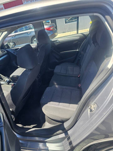 2012 Volkswagen Golf 2.5L PZEV