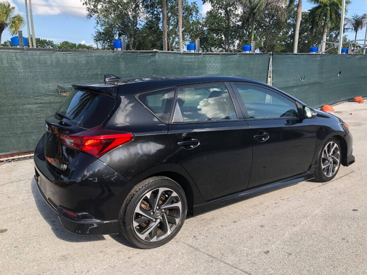 2017 TOYOTA COROLLA iM Hatchback - $14,500