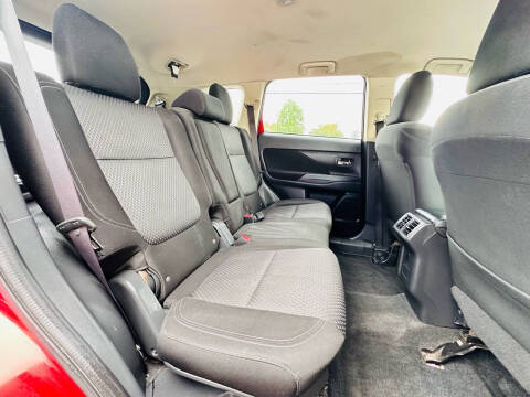 2019 Mitsubishi Outlander ES