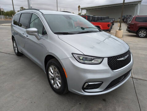 2022 Chrysler Pacifica for sale at Finn Auto Group in Blythe CA