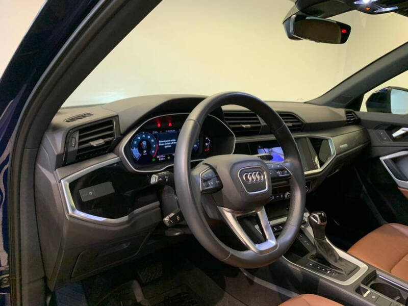 2022 Audi Q3 quattro S line Premium 45 TFSI