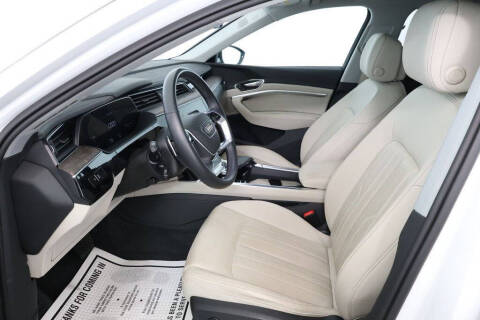 2024 Audi Q8 e-tron quattro Premium Plus