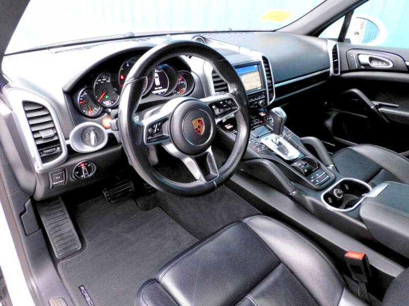 2016 Porsche Cayenne