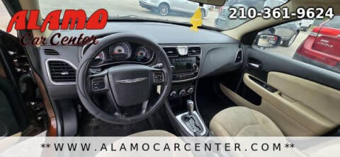 2012 Chrysler 200 LX