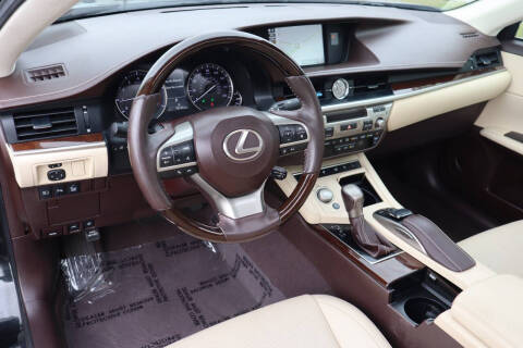 2017 Lexus ES 350