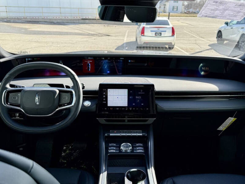 2025 Lincoln Nautilus Hybrid Premiere