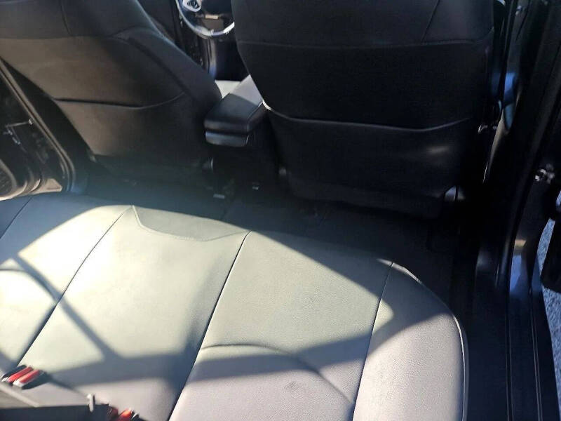 2016 Toyota Prius Three Touring