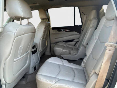 2015 Cadillac Escalade Luxury