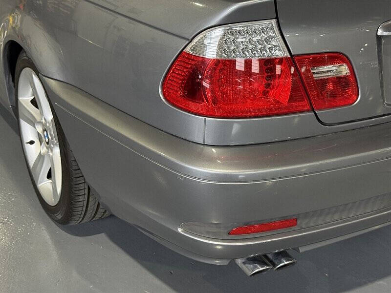 2004 BMW 3 Series 11