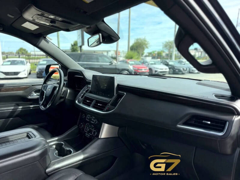 2023 Chevrolet Suburban LT