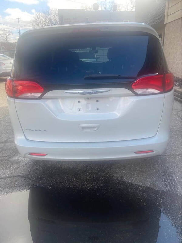 2017 Chrysler Pacifica Touring